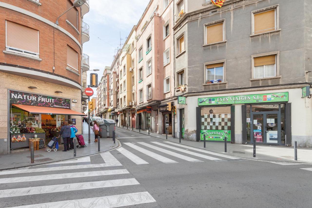 Appartamento Apartamento Con Encanto, Luminoso Y Tranquilo L'Hospitalet de Llobregat Esterno foto