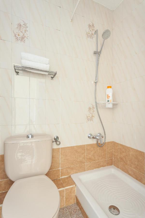 Appartamento Apartamento Con Encanto, Luminoso Y Tranquilo L'Hospitalet de Llobregat Esterno foto