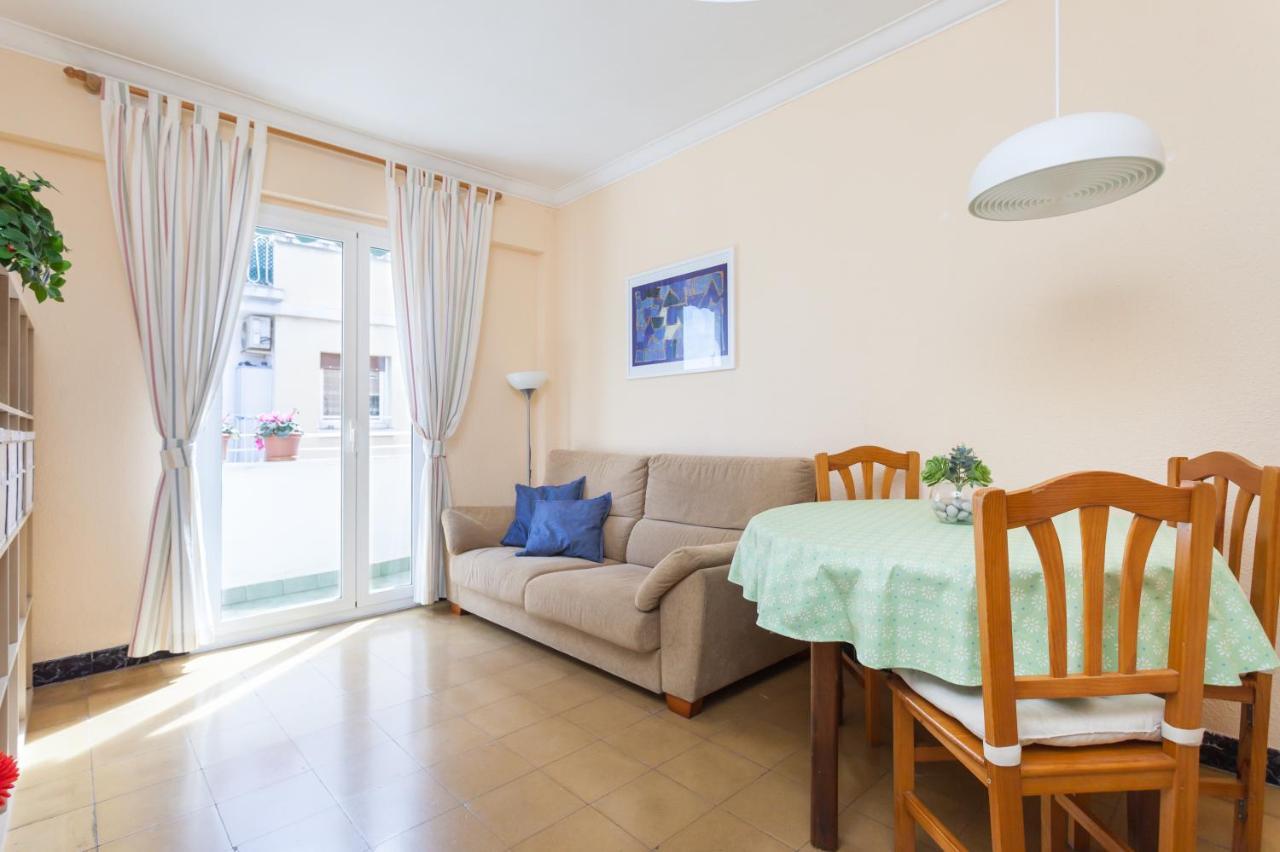 Appartamento Apartamento Con Encanto, Luminoso Y Tranquilo L'Hospitalet de Llobregat Esterno foto